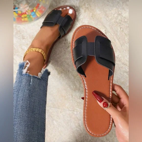SHEIN Black and Tan Women's Slide Sandals - Picture 1 of 2